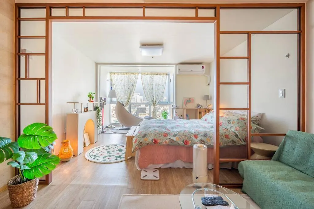 14 Hugh And House - Hakdong Park, 30Sec To Hakdong Station Apartment Seoul South Korea